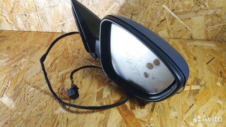 Зеркало правое VW jetta IV 11-18