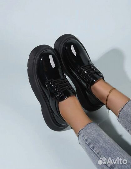 Оксфорды на платформе со шнурками