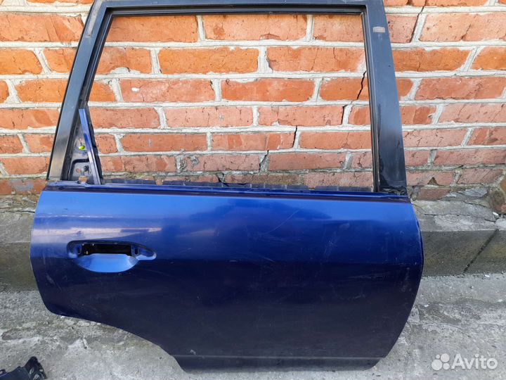 Дверь на ниссан вингроуд