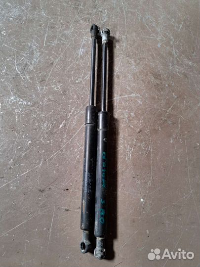 Амортизатор багажника Volvo S80