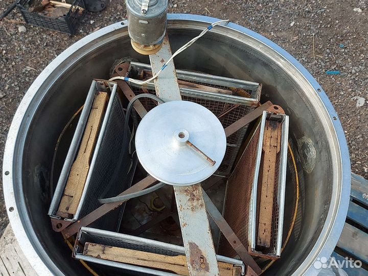 Медогонка 4 рамочная электрическая12в