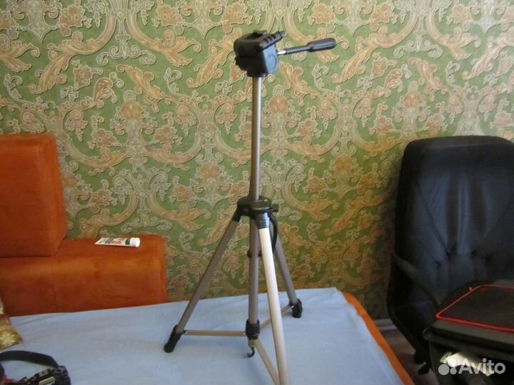 Штатив для фотоаппарата профессиональный