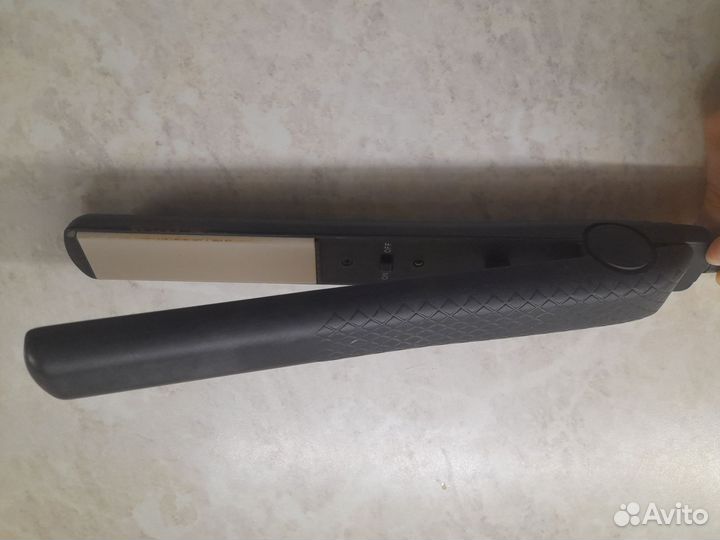 Выпрямитель/ утюжок для волос