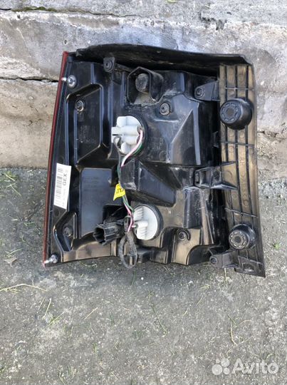 Фонарь правый Киа Соренто 2