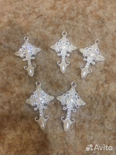 Брошки для украшения