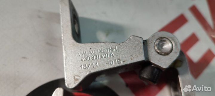 Петля дверная передняя левая Audi A6 4G CGW