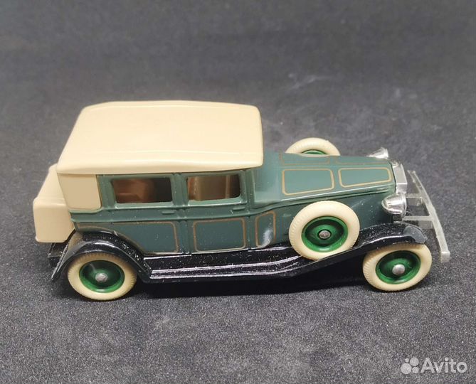 Модель автомобиля Rolls-Royse D Back 20