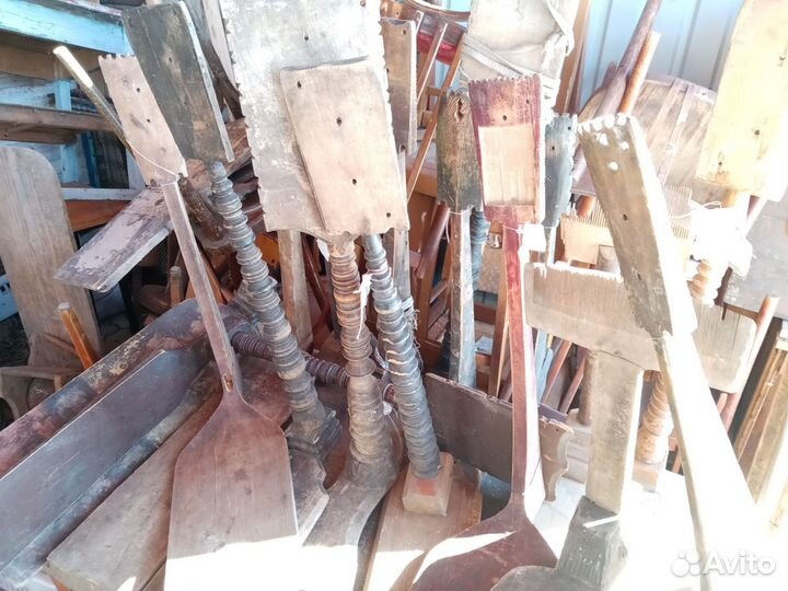 Старинная деревянная прялка. Лот 1