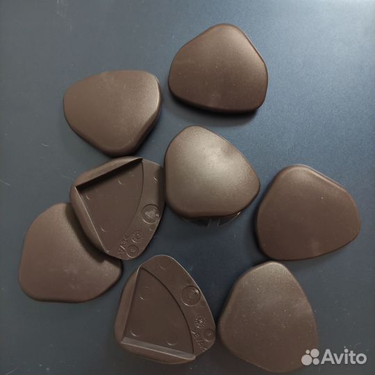 Защитные уголки от ударов о мебель