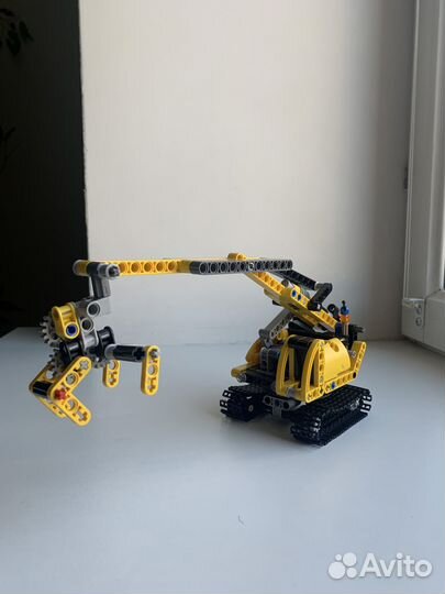 Lego Compact Excavator