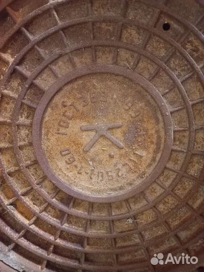 Люк чугунный