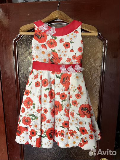 Платье на девочку