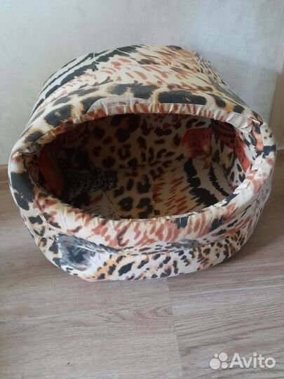 Домик лежанка для кошки и собаки