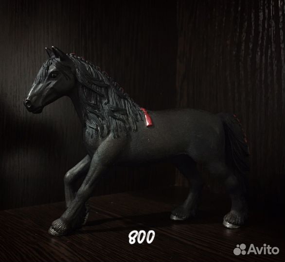 Фигурки лошадей schleich