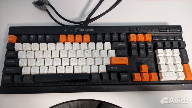 Механичес�кая клавиатура Corsair K70