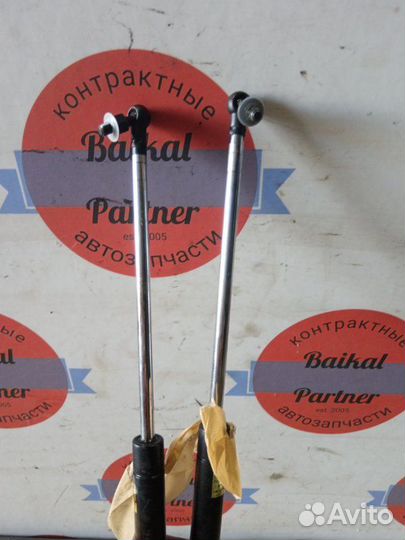 Амортизаторы 5й двери Daihatsu Hijet S331V KF-VE