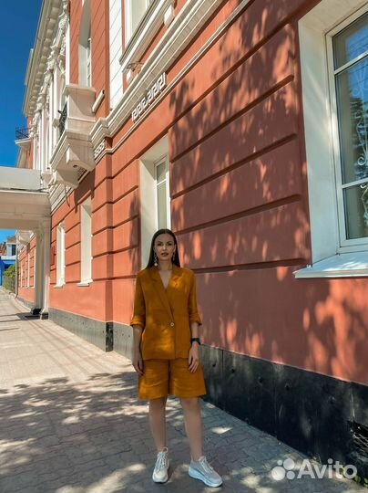 Стилист-имиджмейкер