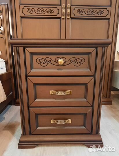 Тумба прикроватная массив Бука