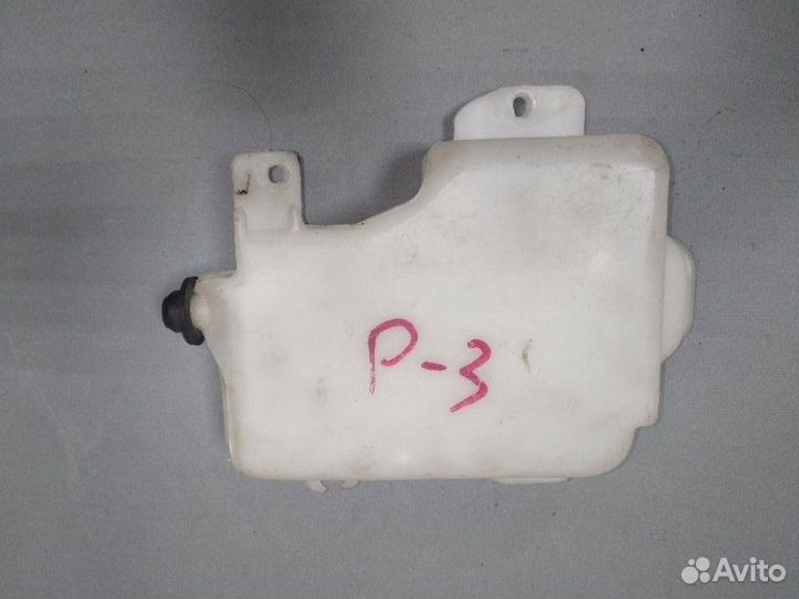 Бачок омывателя заднего стекла задний Mitsubishi