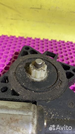 Мотор стеклоподъемника Mazda 3 BL