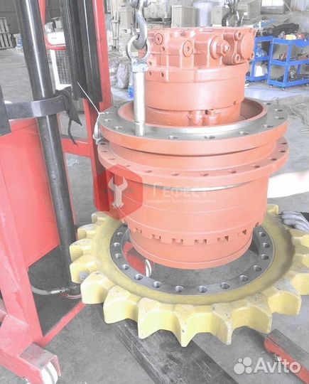 Бортовой редуктор JCB JS330XD