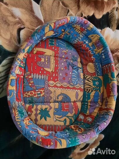 Лежанка для кошек