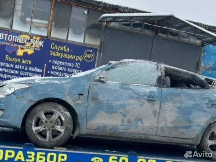 Стекло двери заднее правое Hyundai I30