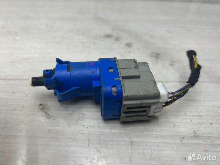 Датчик тормозной педали Ford Transit 8
