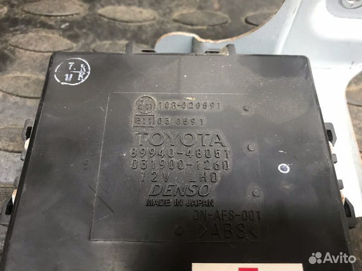 Блок управления фарами Lexus RX300.RX400h