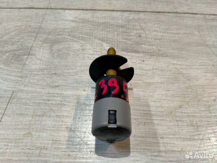 Датчик Bmw 523I Левый Руль Пробег:38000 Км E39