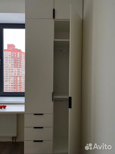 Рабочая зона у окна