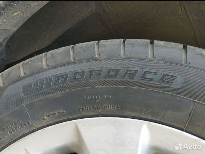 Windforce Catchfors UHP 215/55 R17