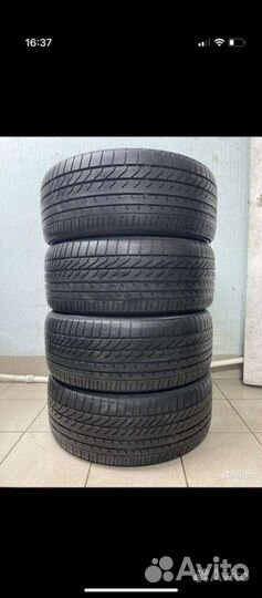 Yokohama BluEarth RV-02 245/40 R20