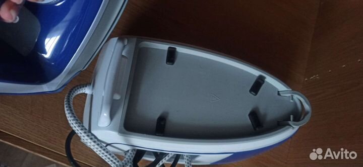 Утюг с парогенератором новый