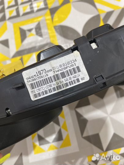 Приборная панель на peugeot 308