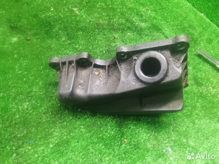 Маслоотделитель (сапун) Volvo S40 II 1.6 2006