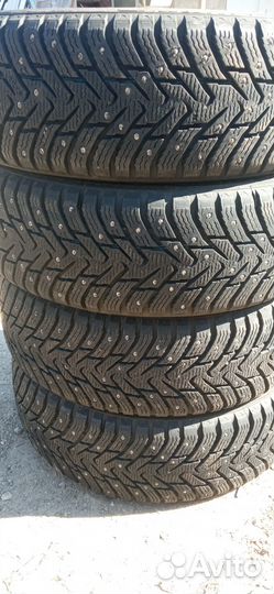 Nokian Tyres Hakkapeliitta 8 SUV 215/65 R17