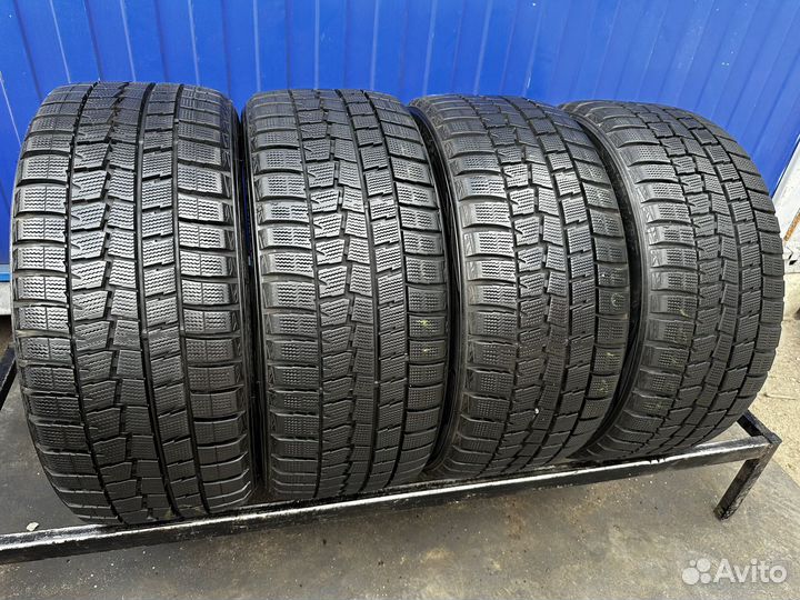 Dunlop Winter Maxx WM01 215/50 R17