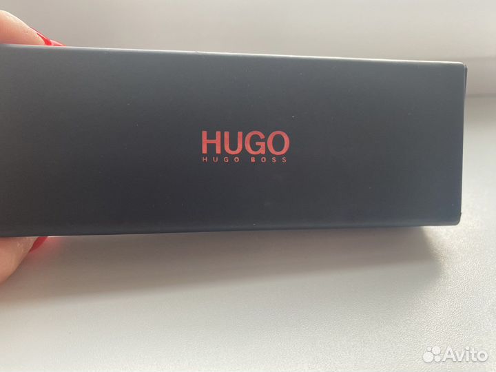 Солнцезащитные очки италия hugo boss