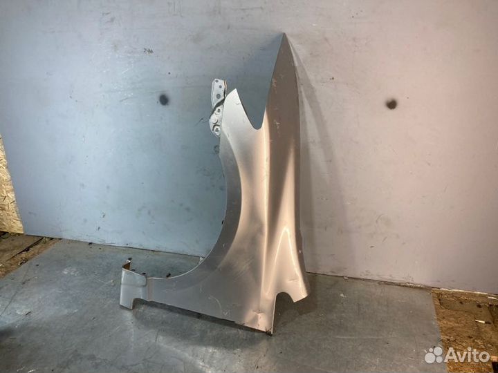 Крыло переднее левое Honda Civic 4D 2005-2011