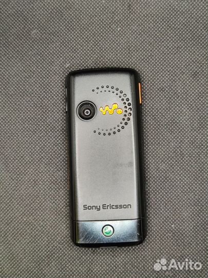 Sony Ericsson W200i