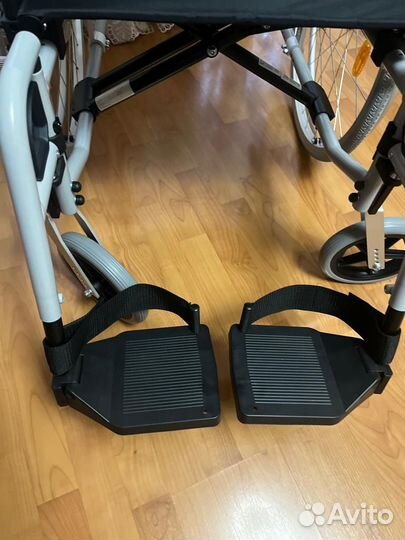 Инвалидная коляска новая