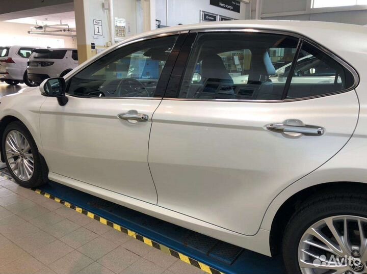Toyota Camry, 2019