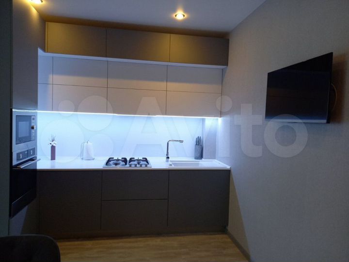 3-к. квартира, 100,3 м², 2/10 эт.