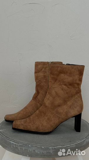 Ботинки на каблуке