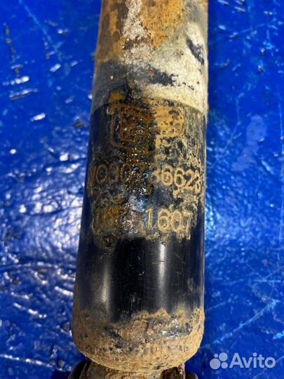 Амортизатор задний Volvo S60 RH 1 поколение B5244S