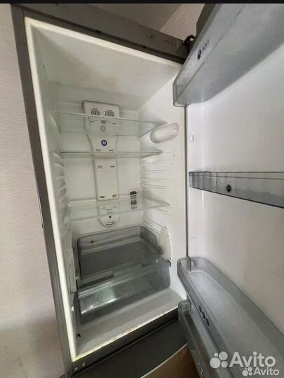 Холодильник whirlpool