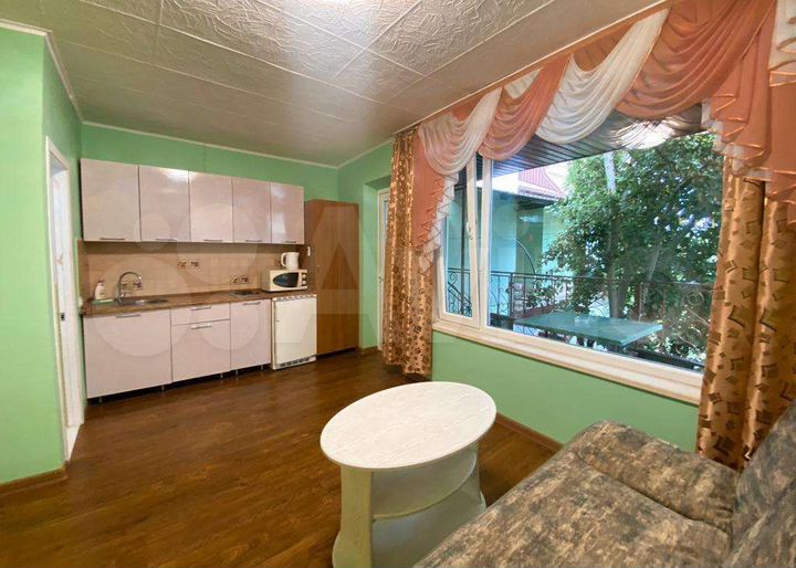 Дом 24 м² на участке 4 сот.