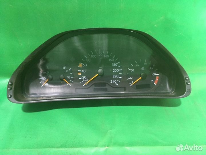 Приборная панель Mercedes Clk W208 M111 1998