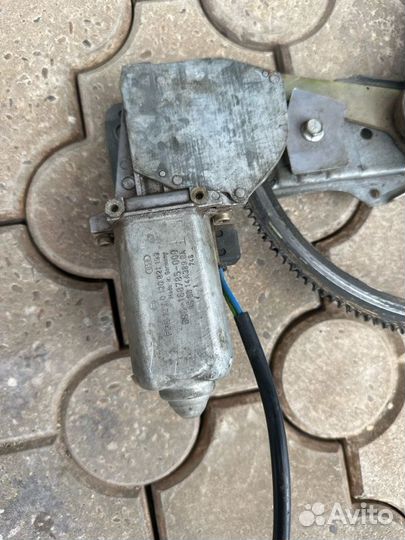 Стеклоподъемник передний правый Ford Scorpio MK 1